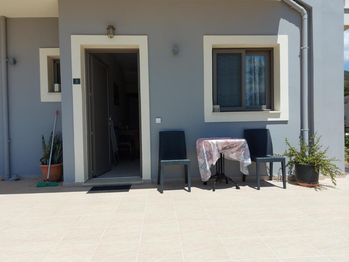 Ta Didymakia Apartments. Argosztóli Szoba fotó